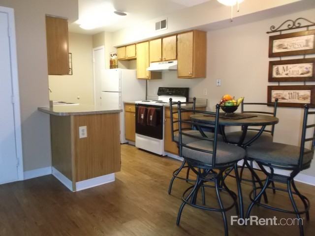 Tuscan Heights - Photo 2 of 16