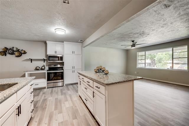 3117 3207 Jane LaneBEDROOM 1B - 706620 - Photo 3 of 6