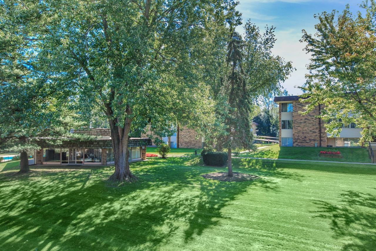 611 Regency Way - Photo 4 of 85