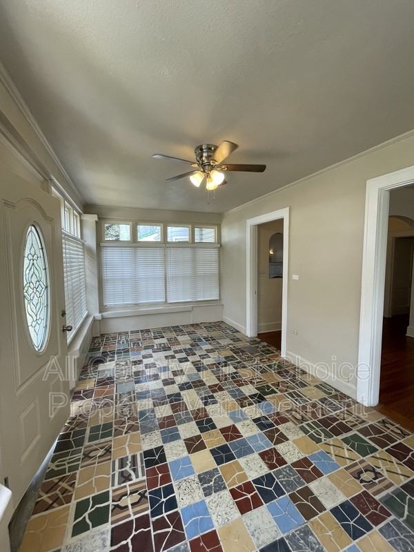 1225 11th St N - Photo 2 of 17