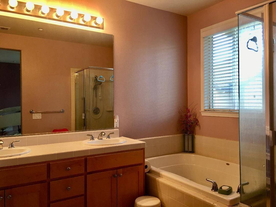 5099 Capanelle Terrace - Photo 3 of 6
