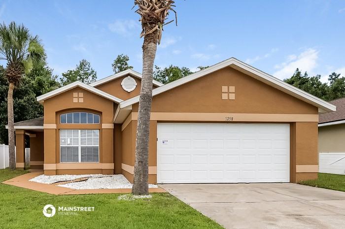 3258 Fairfield Dr - Photo 2 of 17