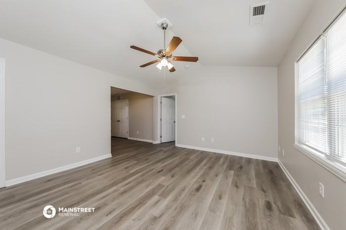 2601 Waughtown St - Photo 3 of 16