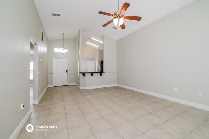 417 Peppermill Cir - Photo 3 of 16