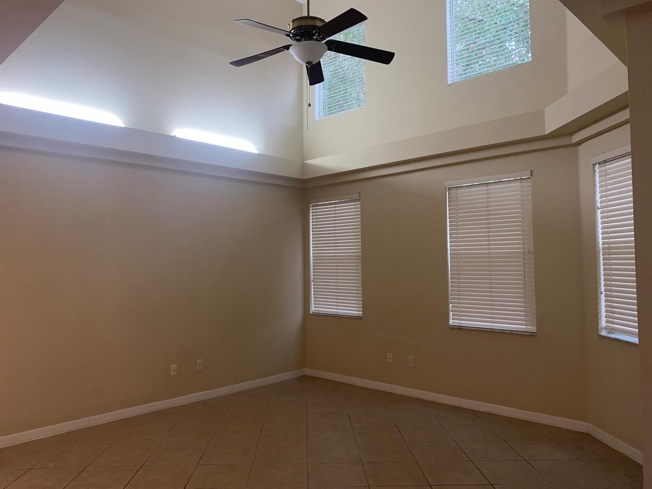 990 N Lake Claire Cir #1 - Photo 5 of 11