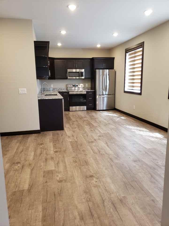 186 Thomas berry Apartments 186 Thomas Berry St, Winnipeg, MB R2H 0R1