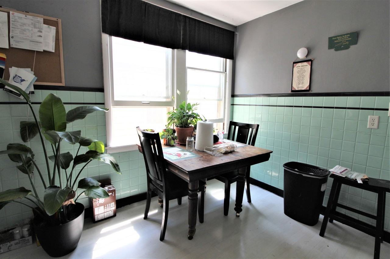 2933 N Newhall St #A - Photo 5 of 27