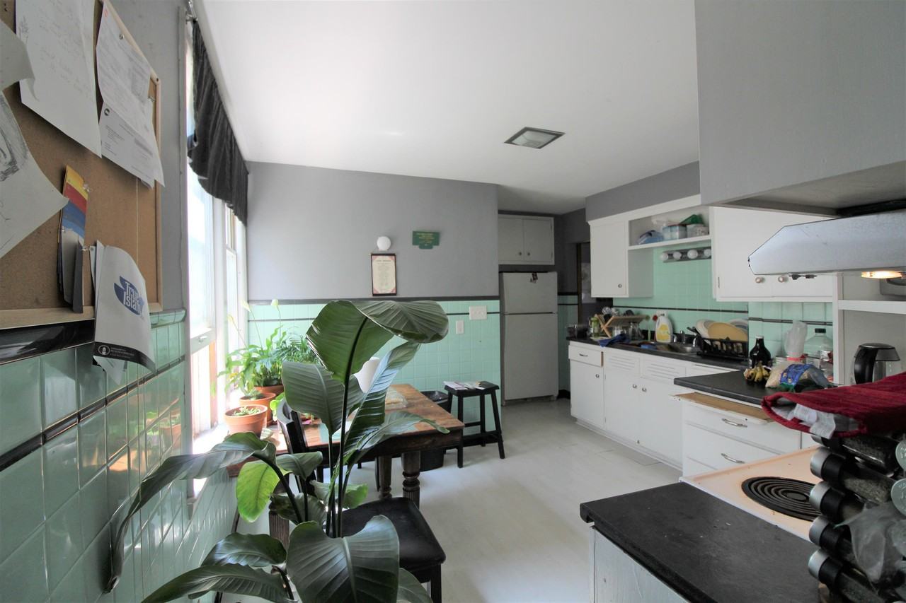 2933 N Newhall St #A - Photo 6 of 27