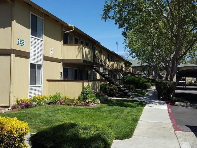 2550 S King Rd - Photo 2 of 6