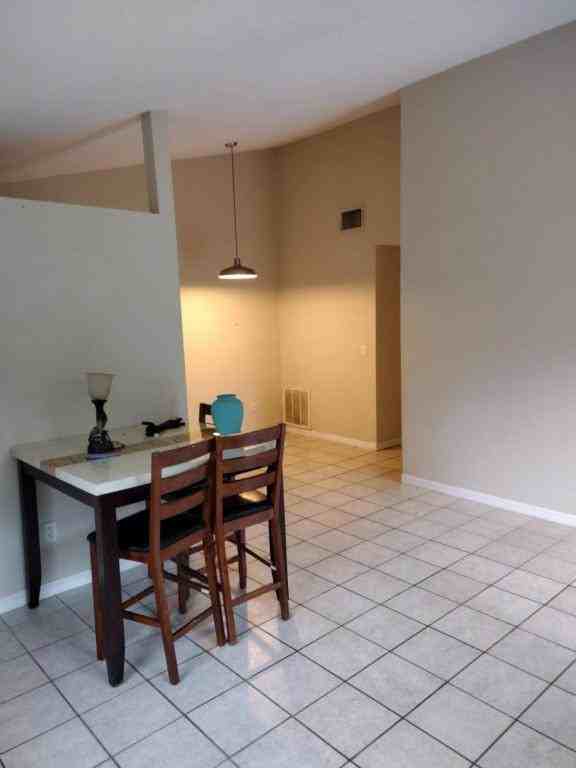 24 N Sheltering Oaks Dr - Photo 2 of 9