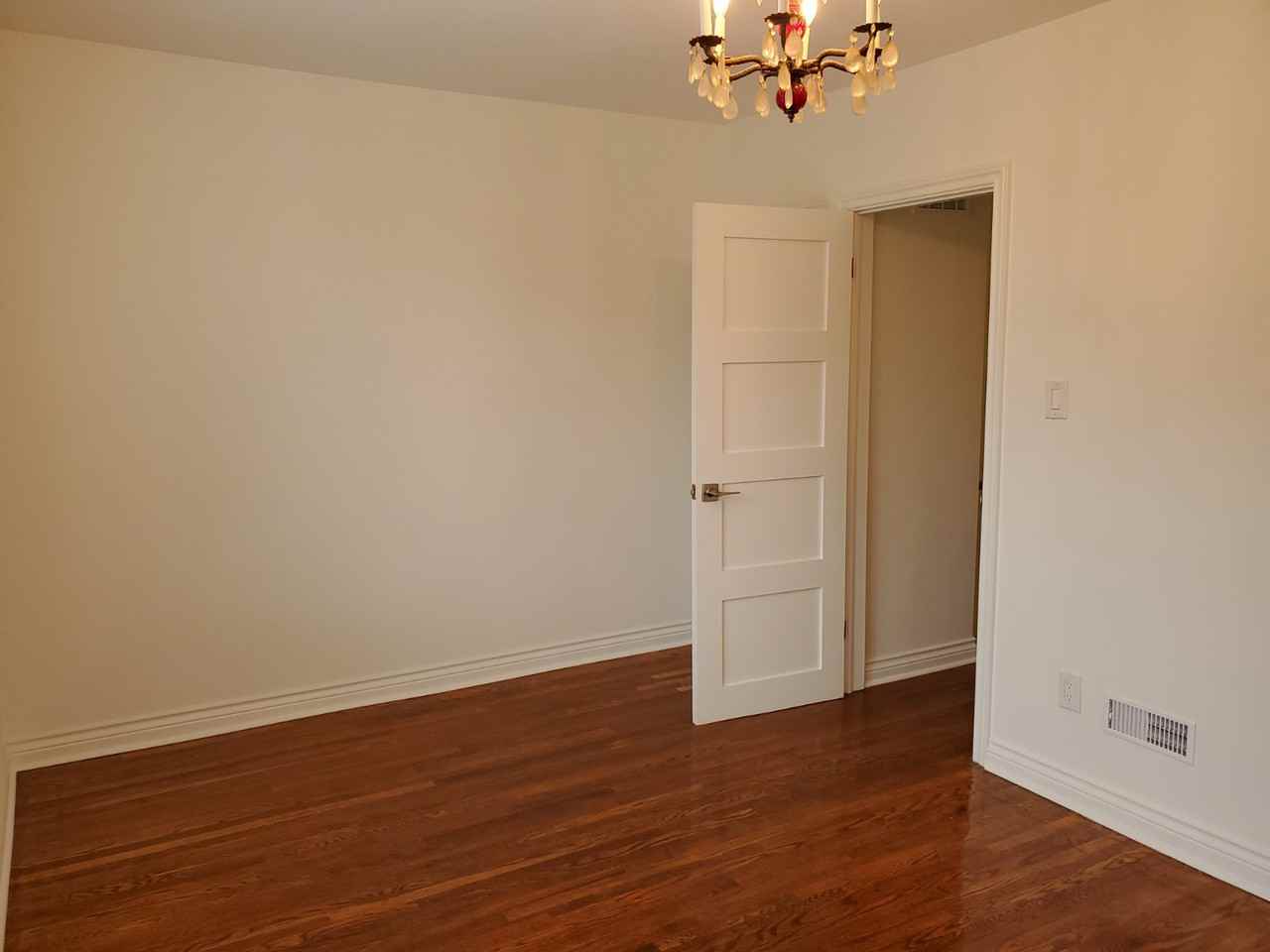 679 Vaughan Road - Photo 5 of 12