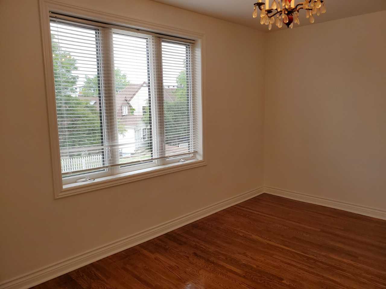 679 Vaughan Road - Photo 3 of 12