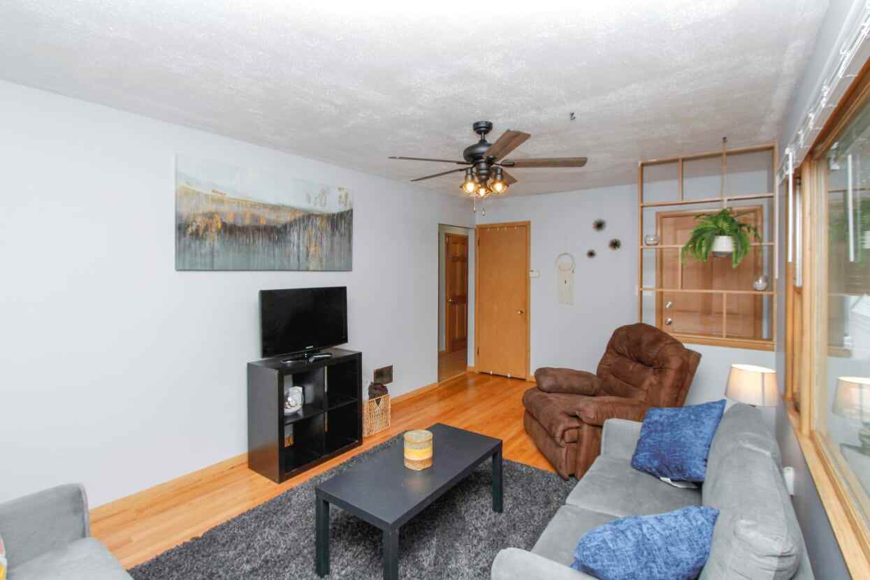 2418 S 75th St #2418 - Photo 5 of 32