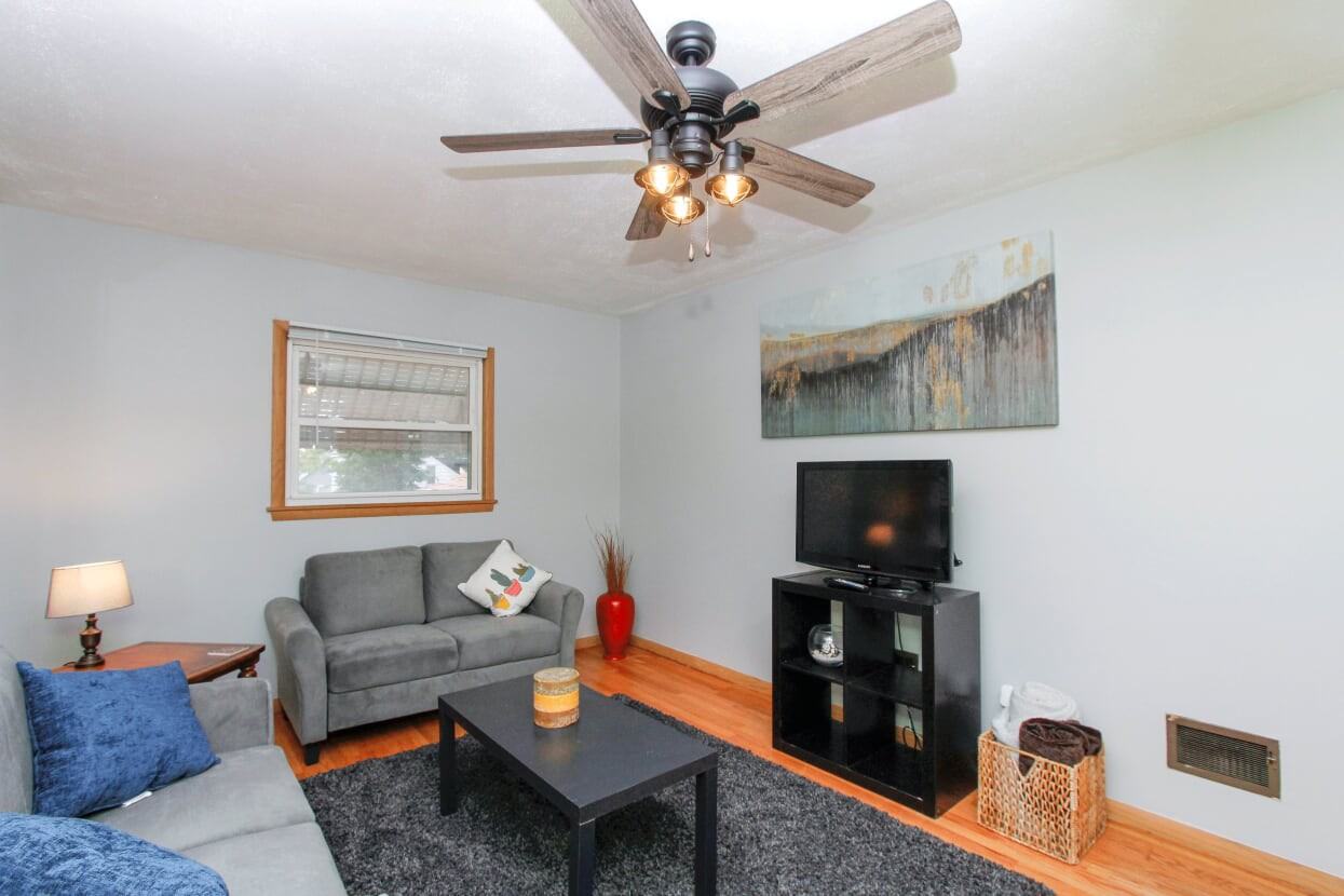 2418 S 75th St #2418 - Photo 6 of 32