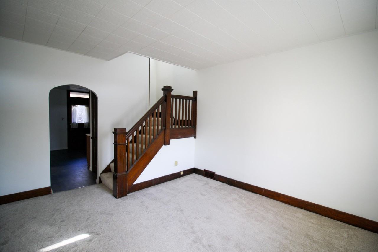 316 Pine St #1 - Photo 3 of 16