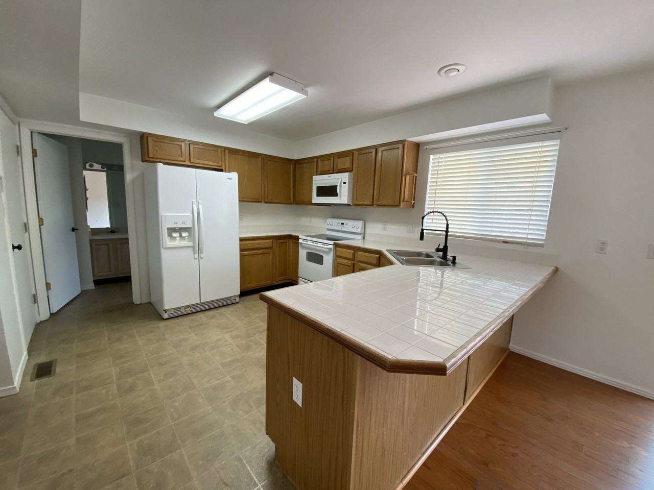 1635 S Canoe Creek Dr - Photo 7 of 28