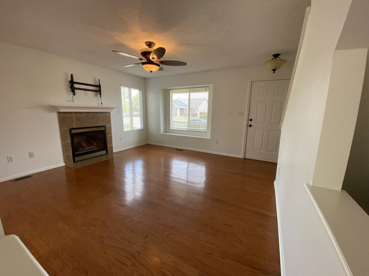 1635 S Canoe Creek Dr - Photo 6 of 31