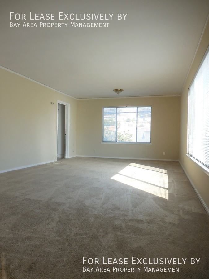 409 Walnut Ave - Photo 3 of 7