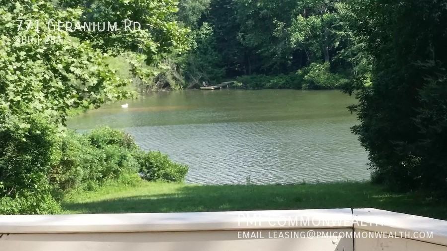 771 Geranium Rd - Photo 3 of 17