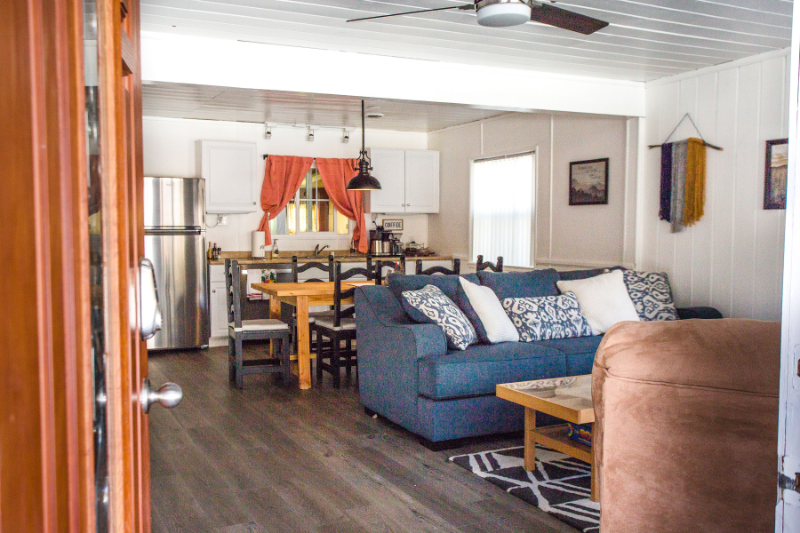 6512 Lowry Ln - Photo 2 of 20