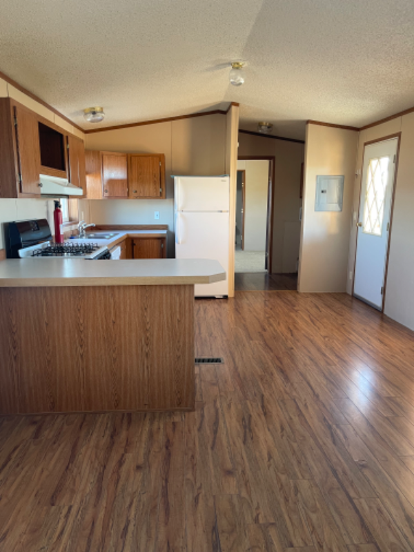 2814 N 17th Rd - Photo 2 of 12