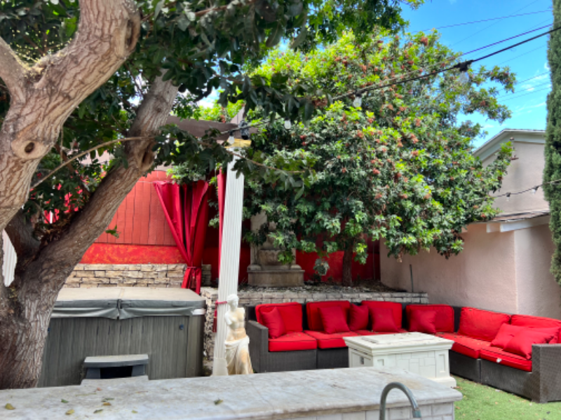 1905 Elanita Dr - Photo 4 of 26