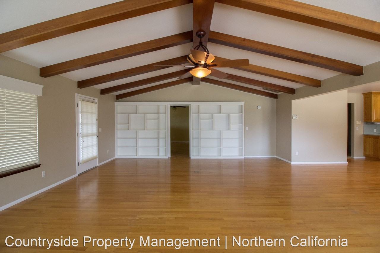 10530 Pellerin Rd - Photo 2 of 48