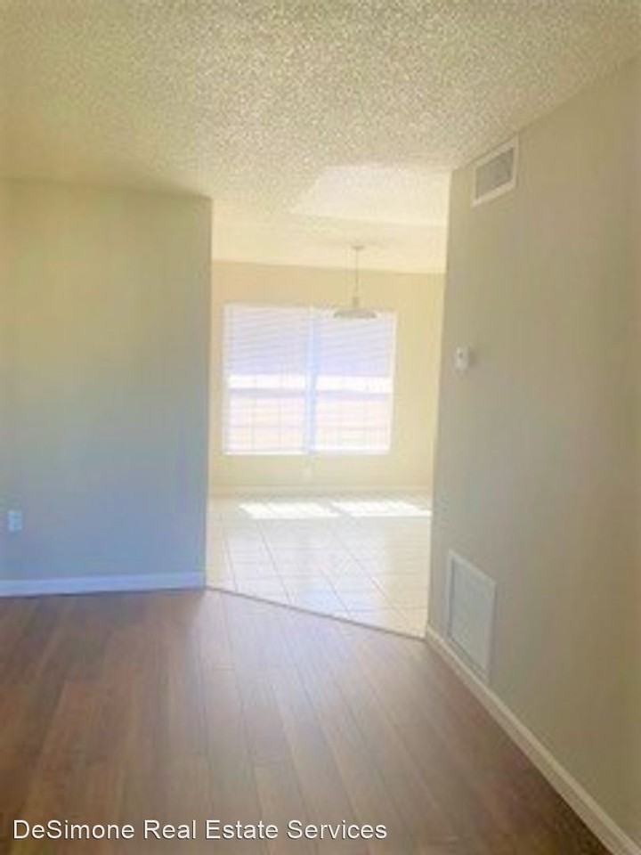 NE 52nd Court - Photo 3 of 17