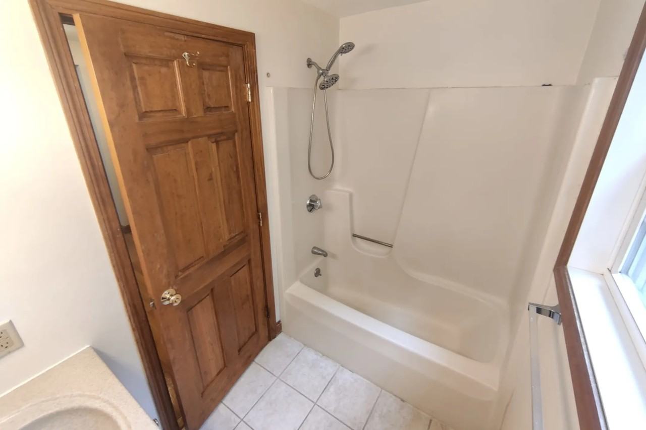 1 Kelly Ln - Photo 3 of 10