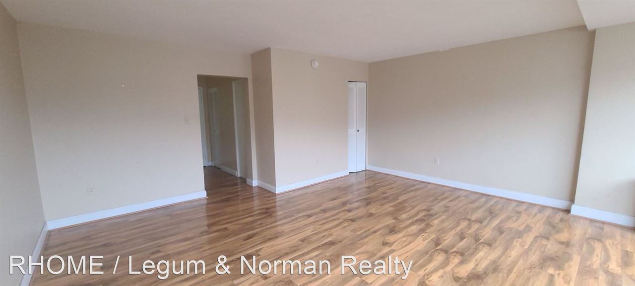 922 24th Street - Photo 3 of 13