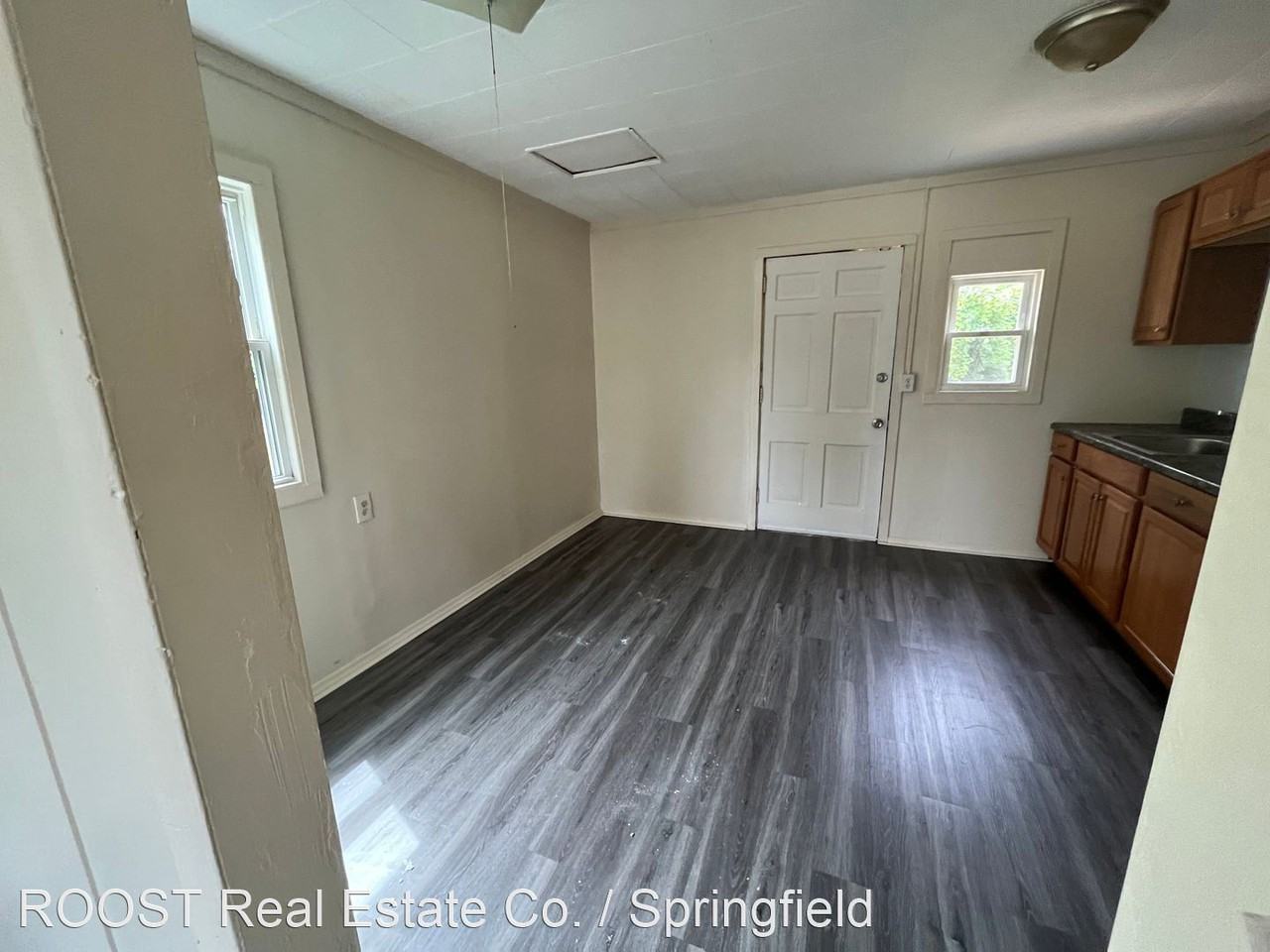 809-811 Mansfield Avenue - Photo 3 of 8