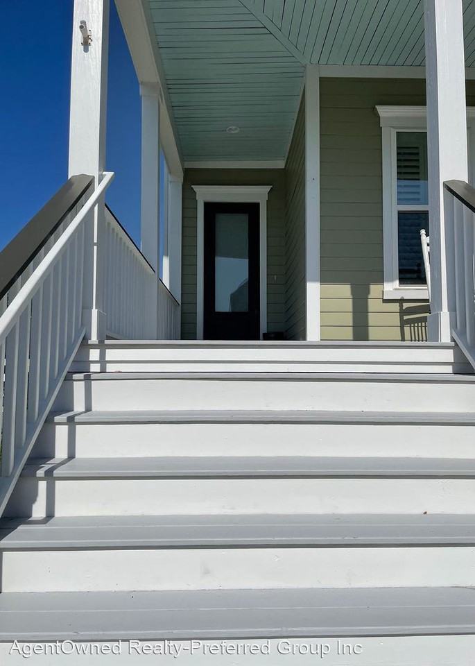 1263 Adela Hills Dr - Photo 3 of 33