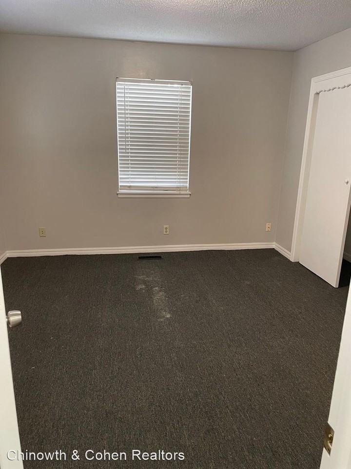 4802 Bermuda Ave - Photo 2 of 30