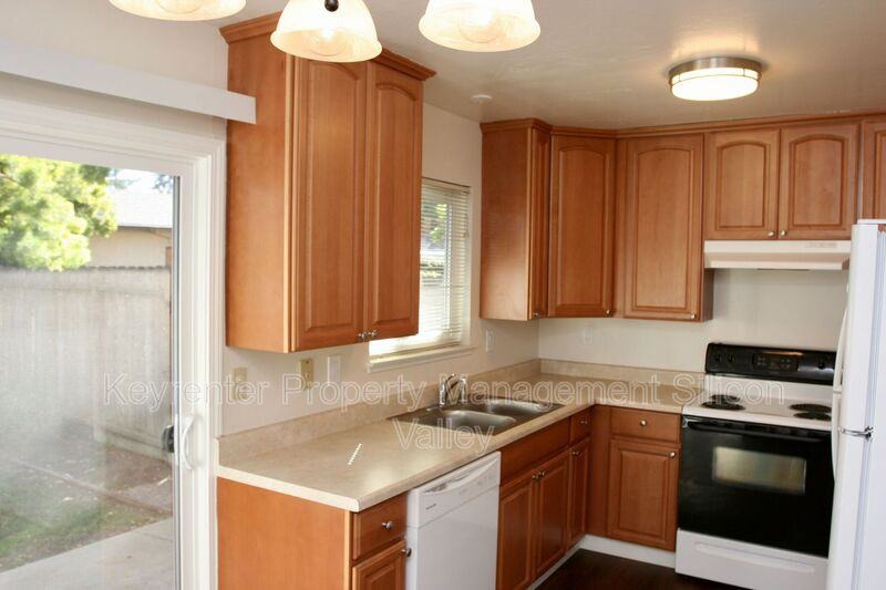 2434 Rock St #16 - Photo 4 of 13