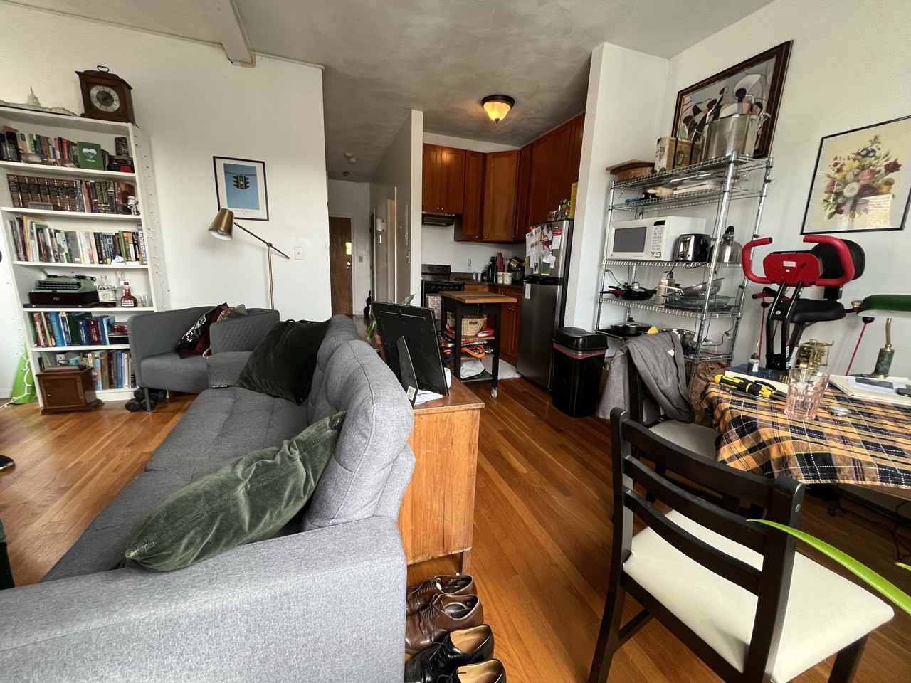 S Huntington Ave #6 - Photo 4 of 6