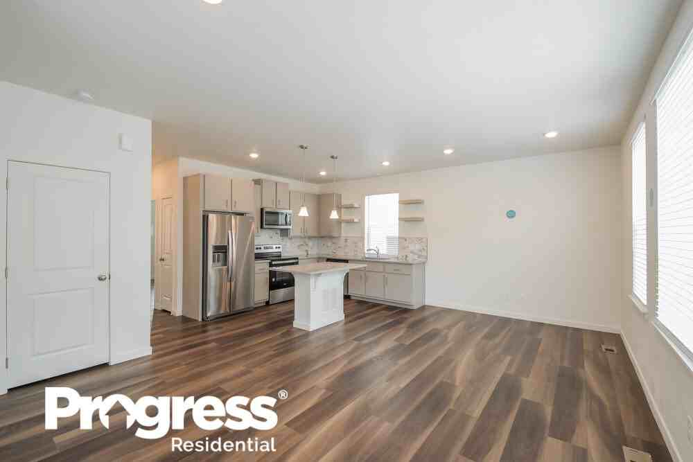 18574 E 47th Pl - Photo 7 of 18