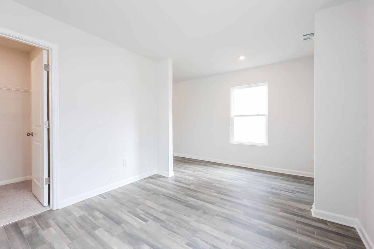 132 Evonshire Boulevard - Photo 7 of 15