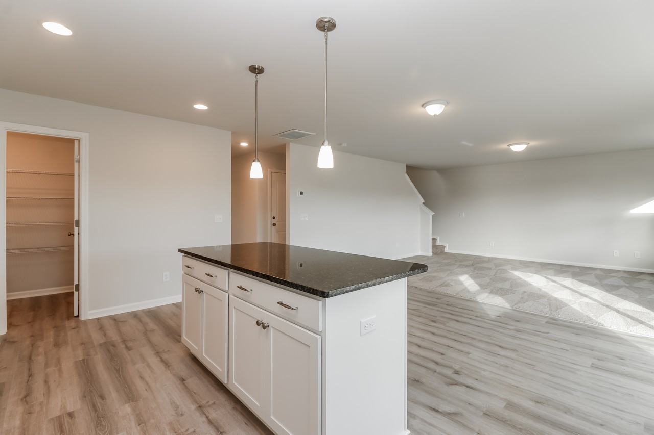 427 Tondee Way - Photo 3 of 15