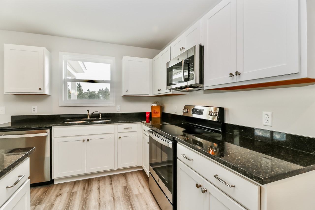 427 Tondee Way - Photo 5 of 15