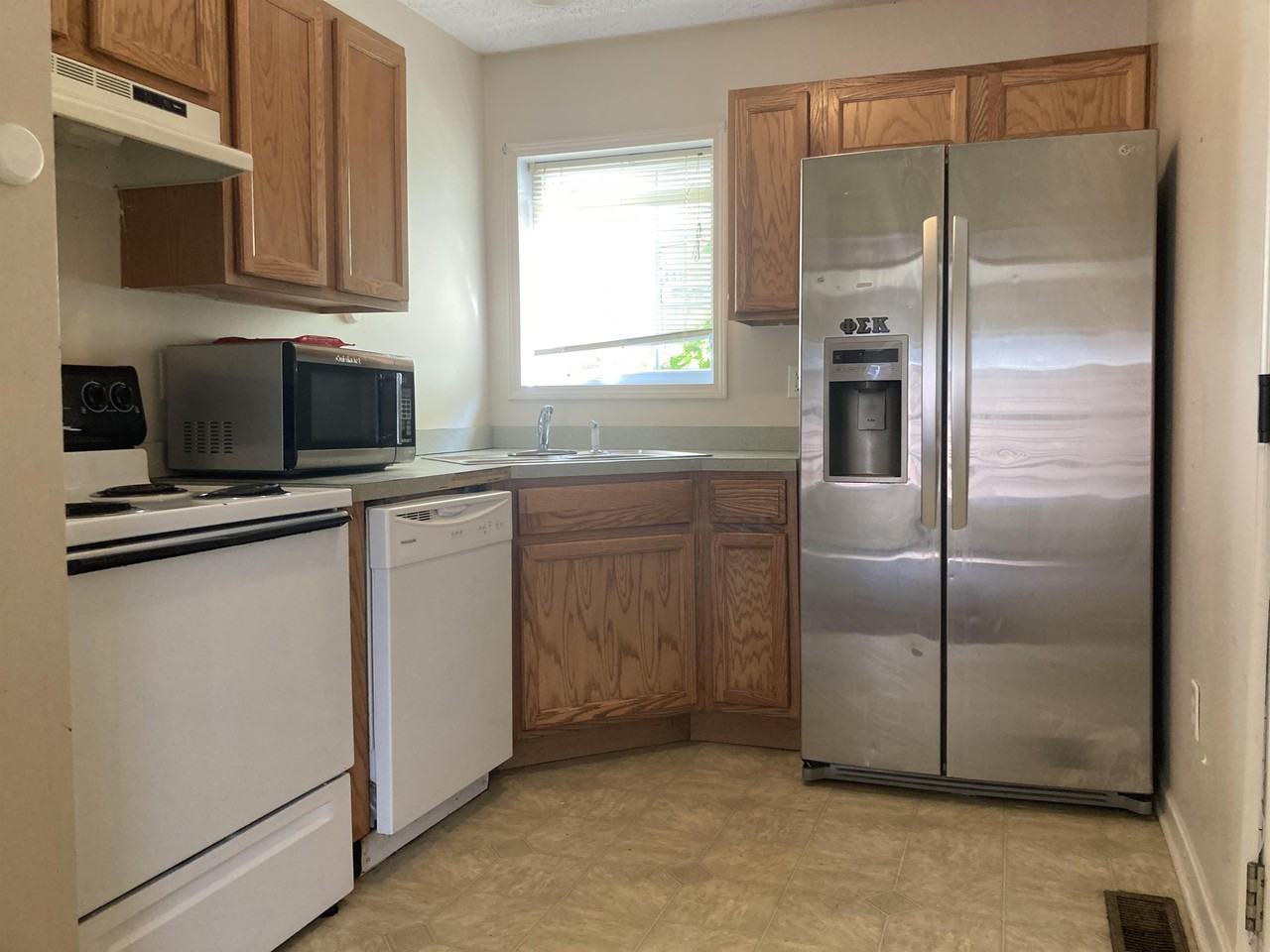 667 Spruce Street #1-1stFL - Photo 4 of 18