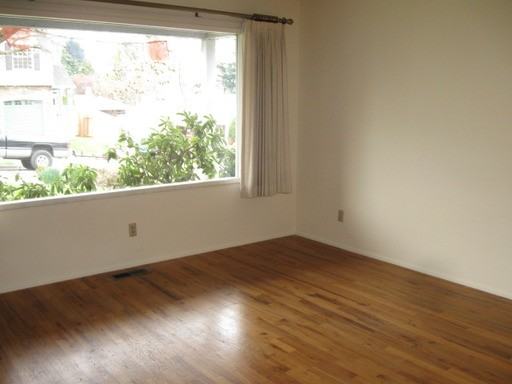 2733 SE 78th Ave - Photo 3 of 11