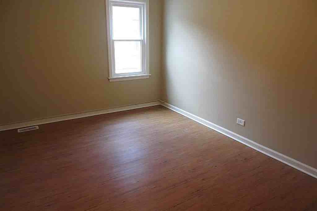 9308 S 49th Ave - Photo 3 of 10