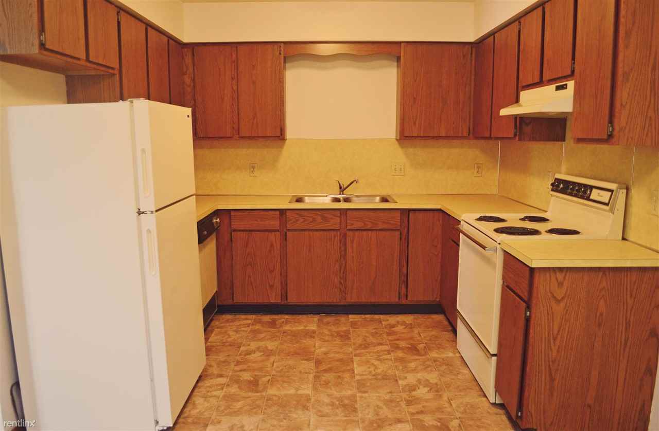 Allan Avenue Apartments - Photo 2 of 11