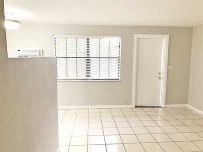 1240 NE 12th Avenue (Paul James Holdings LLC) - Photo 3 of 16