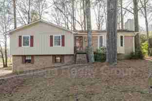 2504 Beechwood Trl - Photo 1 of 1