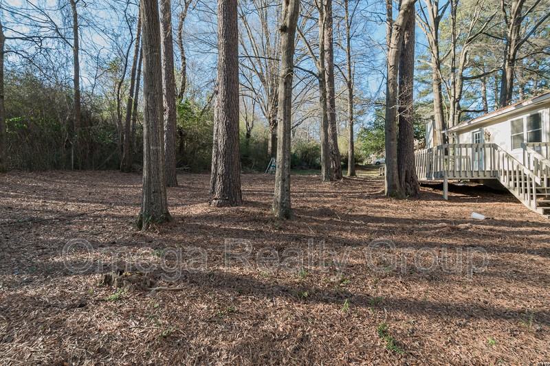 2504 Beechwood Trl - Photo 7 of 43