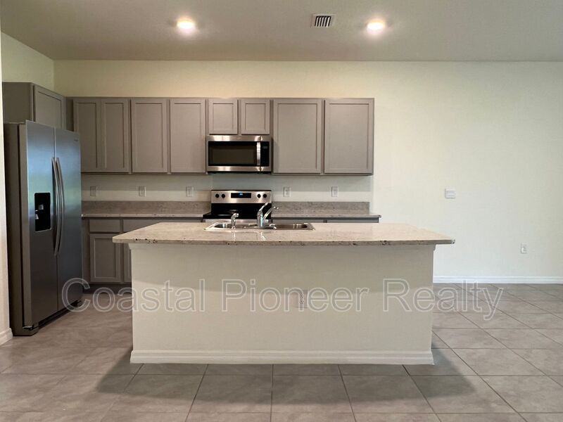 5330 Dragonfly Dr - Photo 5 of 29