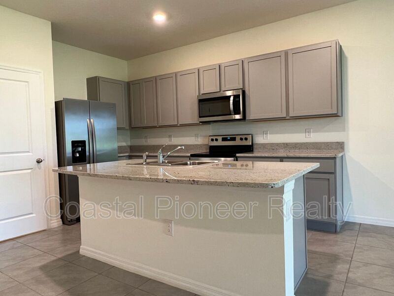 5330 Dragonfly Dr - Photo 6 of 29