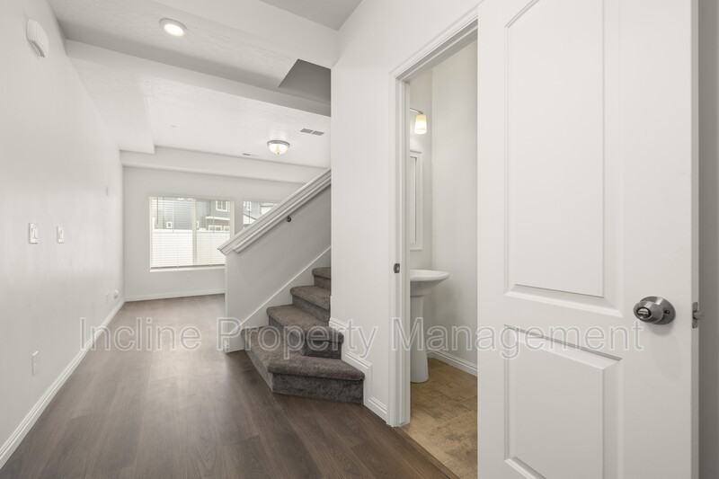 97 E Polaris Dr #97 - Photo 3 of 24