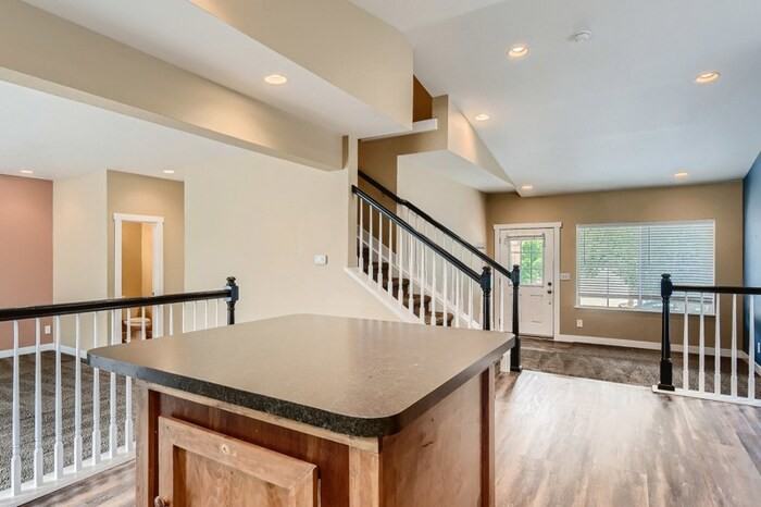 3830 Blackwood Ln - Photo 2 of 18